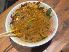 -万记麻辣烫国展总店