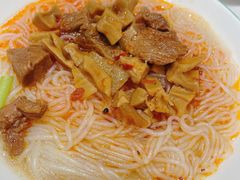 -犇逸·乐山跷脚牛肉·四川现炒(览海店)