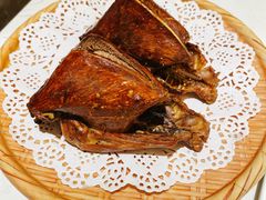 黄泥烧鸽子-燕郊烧鸽子(酷车小镇店)