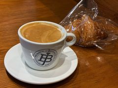 牛角面包-Jamaicablue Coffeeshop(中央广场店)