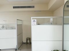 -潘多拉眼镜·蔡司依视路明月(潘家园店)