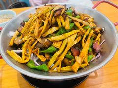 -莲餐厅·湖北菜·潜江小龙虾店(愚园路店)