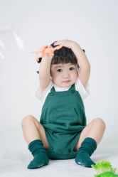 -小熊维尼高端儿童摄影(福田新洲店)