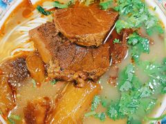 红烧牛三宝面-金杨拉面王小吃面馆·牛三宝面·红烧牛肉粉