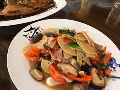 -缘来聚·徽菜名店(黄山宏村店)