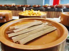 宽粉-龍歌自助小火锅(市南金茂湾店)