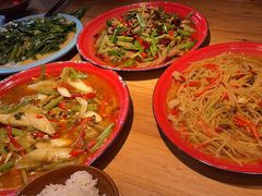 -先启半步颠小酒馆(虹桥龙湖天街店)