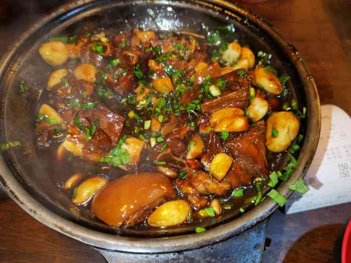 真如羊肉馆(寺前街店)-"周日11点到,还有座位,但秤羊肉窗口还是.