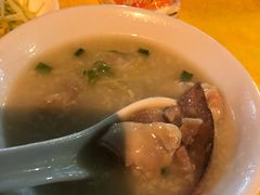 -洞密园美食城·二十二年老店(富华路店)