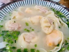 咸蛋黄鲜肉馄饨-样样体面(宝安支路店)