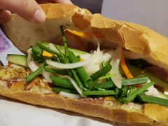 -Bánh Mì Huynh Hoa