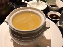 -半岛翡丽海鲜自助餐厅(观风亭店)