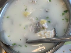 -雪湖煜辰鱼头老店(雪野湖店)