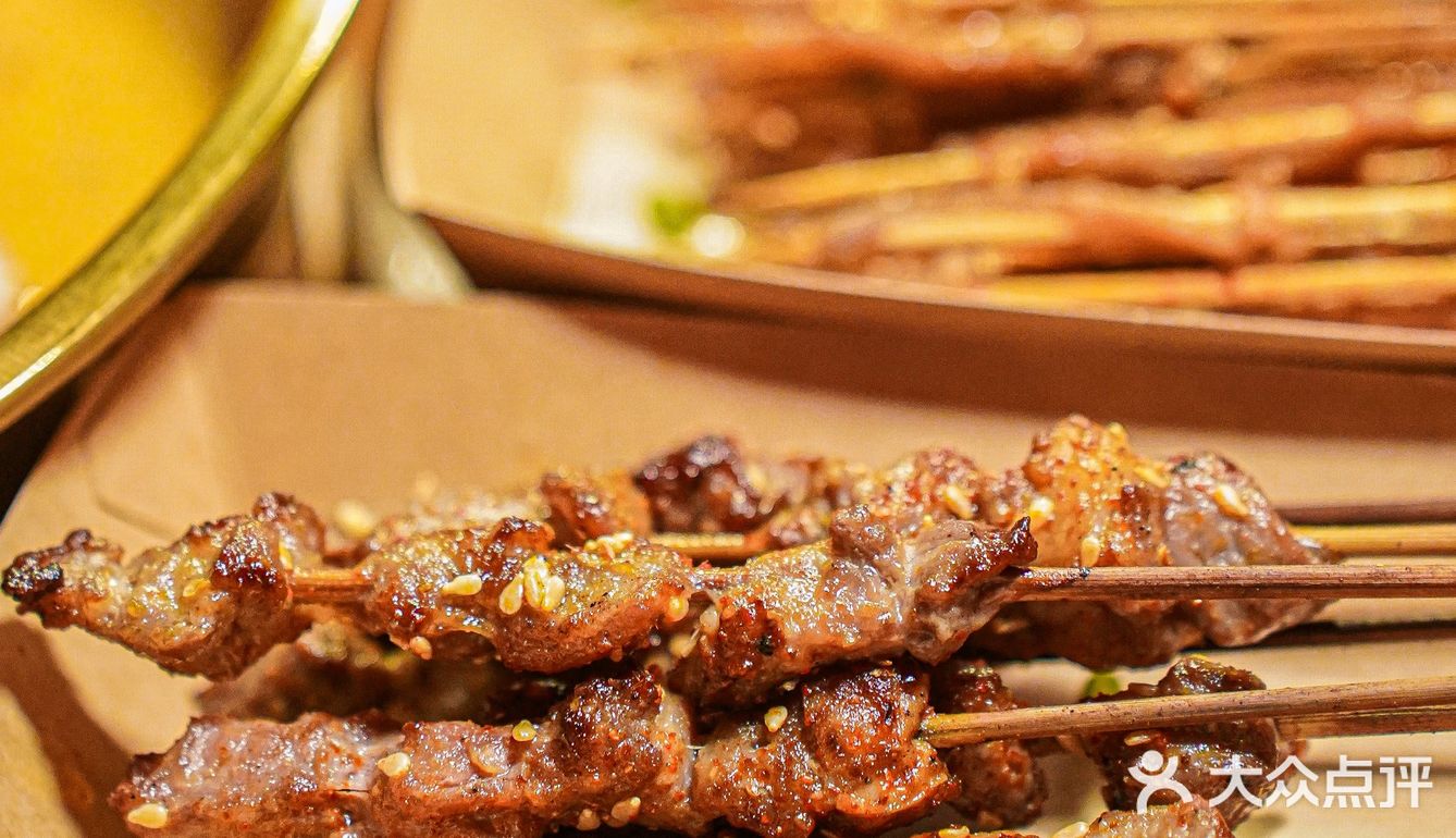 大碗喝酒大口吃肉，这就是竹园里的江湖
