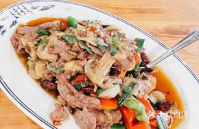 Mushroom Stir-Fried Beef Slices