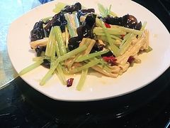-老牌坊鲁菜名店(美莲广场店)