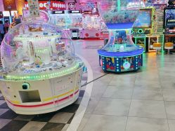 -LuckyStar幸运星家庭娱乐中心(东莞国贸店)