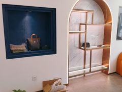 -聚云奢二手奢侈品黄金手表包包回收·中古店(中福城店)