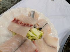 -鲜入围煮花胶鸡海鲜火锅