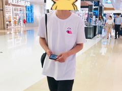 -奈雪的茶(湖滨银泰in77C区PRO店)