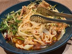 -耶里夏丽·丝路国际·新疆餐厅(浦东区东方路店)
