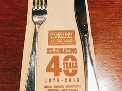 餐具摆设-Pancakes on the rocks(Darling Harbour)