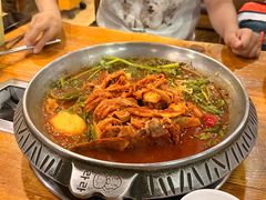 -喇喇排骨火锅·传统韩式脊骨汤(望京西园总店)