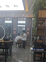 -藤野造型烫染·漂发