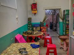 大堂-灵山卢梅燕粉店