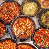 武汉探店丨谁能拒绝一碗铺满小龙虾的螺蛳粉呢？！[糖果]