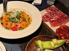 -福楼毕斯罗F Bistronome(国贸商城约会地标景观店)