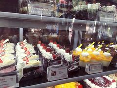 樱桃黑森林蛋糕-85度C(苏州石路店)