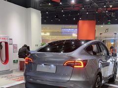 -TESLA 特斯拉(北京颐堤港体验店)