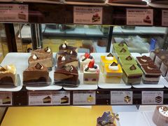 面包甜点陈列柜-巴黎贝甜(望京信万店)
