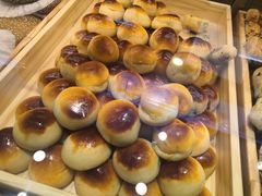 豆沙蛋黄酥-周记传统糕点PASTRY(蜀汉路店)