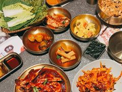 -草家酱蟹炭火烤肉店(珲春南路二店)