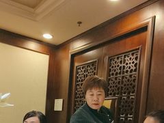 -顺峰海鲜酒楼(省府店)