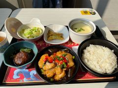 -老娘舅餐厅(黄龙体育中心店)