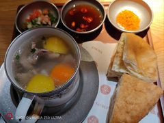 -纳鲁孜·新疆特色餐厅(上海悦荟广场店)