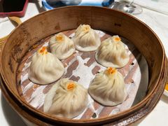 蟹粉小笼包-绿波廊(豫园店)