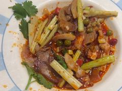 -川流不息·地道川菜·小龙虾(松东路店)