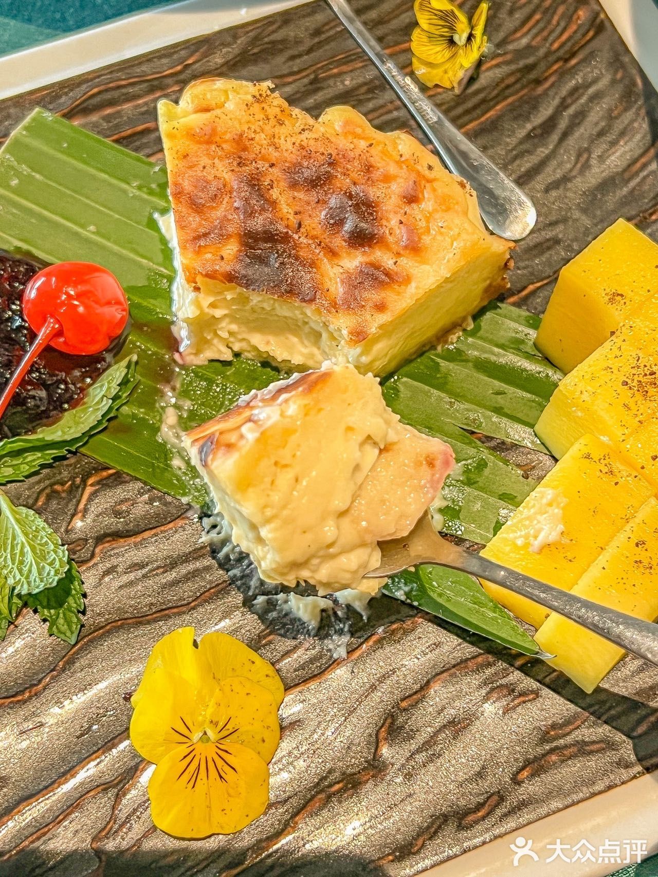 一直都对这道菜情有独钟，里面有20多种泰国当地的调料