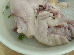 -雷祖芳老妈蹄花店