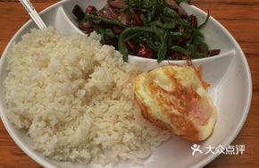Green Pepper Stir-Fried Pork Belly Rice