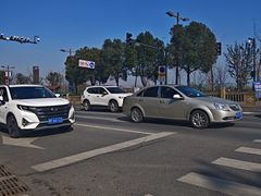 -习家池