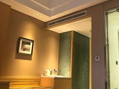-上海漕河泾万丽酒店