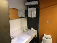 -莫泰酒店(厦门万象城火车站地铁站店)