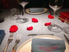 -弦月窗LUNETTE BY AMANDA(复兴路店)