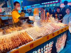 -八一路好吃街(雨田商务大厦店)