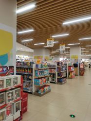 -孩子王(龙湖滨江天街店)